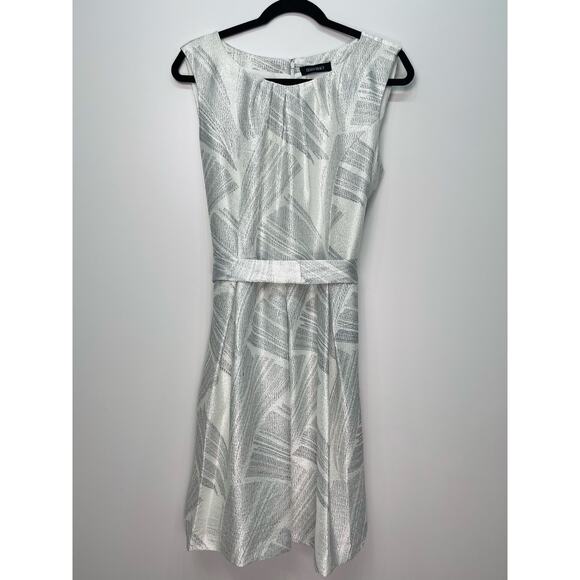 Ellen Tracy Silver & White Sleeveless Fit & Flare Dress Size Medium - Picture 5 of 9